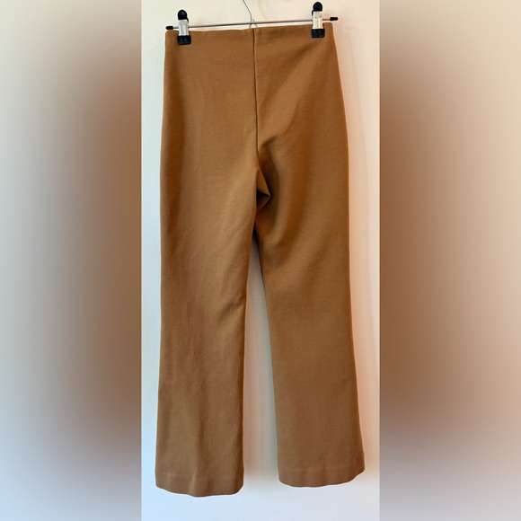 Everlane Dream Kick Flare Pants Side Zipper Tan Trouser
Women’s Size XS - Picture 2 of 6